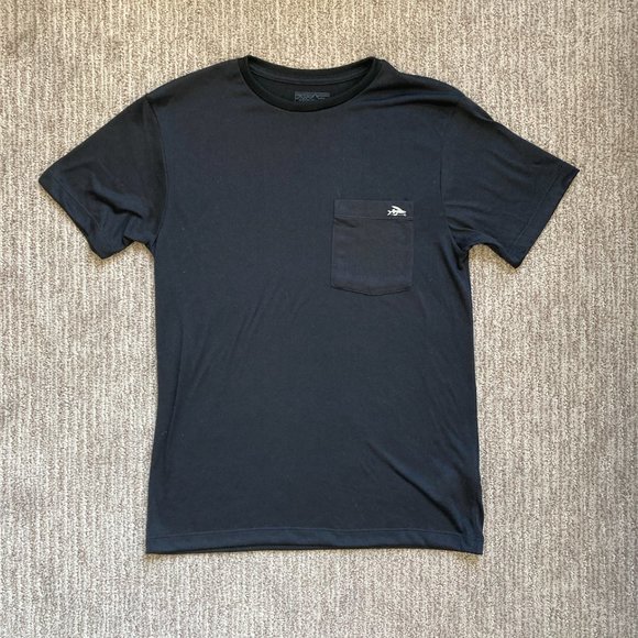 Men's XS Patagonia Hybrid Pocket Responsibili-Tee Short Sleeve Shirt Black - Picture 1 of 3